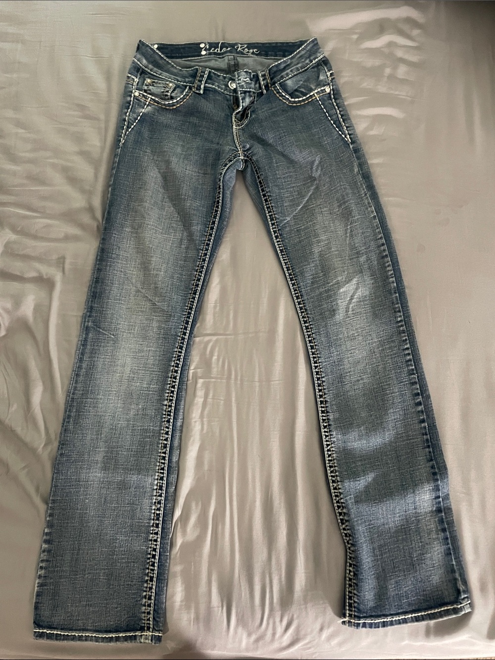 Women’s Boot Cut Jeans — Faded Blue